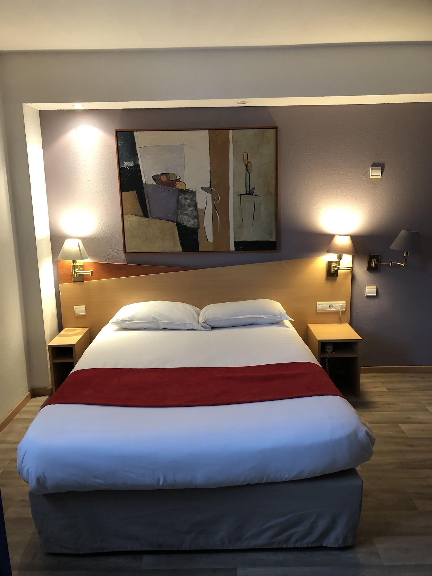Brit Hotel Toulon - La Valette ภายนอก รูปภาพ