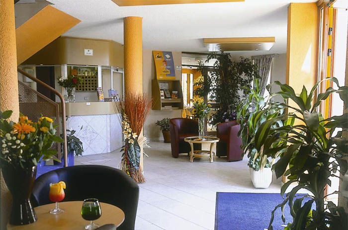 Brit Hotel Toulon - La Valette ภายนอก รูปภาพ